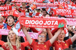 Hommage spécial à Diogo Jota lors du match Liverpool contre Wolverhampton