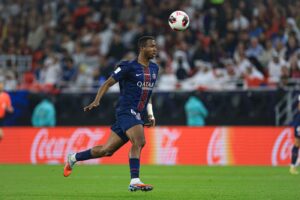 Willian Pacho n’a pas présenté d&rsquo;excuses pour son CSC face à l&rsquo;OM