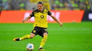 Regardez en direct Borussia Dortmund vs 1. FC Heidenheim en Bundesliga 2025/26 sur Play Sports 2 F HD