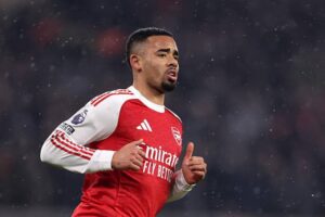 Conflit pour le recrutement de Gabriel Jesus en Serie A
