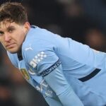 Everton explore la piste de John Stones pour renforcer sa défense et viser le maintien
