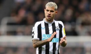 Manchester United en discussions avancées pour signer Bruno Guimarães : un transfert à 61 millions de livres qui pourrait bouleverser le mercato
