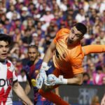 Joan Garcia, le jeune portier du FC Barcelone qui séduit le monde du football