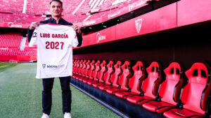 Luis García Plaza nommé officiellement entraîneur du Sevilla : un renouveau attendu