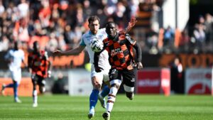 Lorient surprend l’OM et compromet sa course à l’Europe en Ligue 1