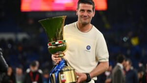 B. Conté peut dépasser Conte et Inzaghi en Serie A