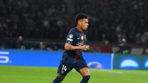 Doué titulaire, Renato Marín dans le but : les compos de PSG-Lorient
